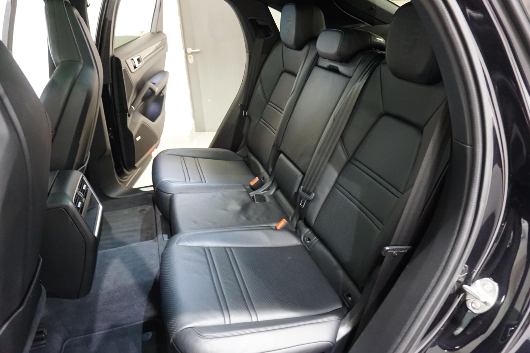 Porsche Cayenne 2.9T V6 S Coupe 5dr Petrol TiptronicS 4WD Euro 6 (s/s) (440 ps)
